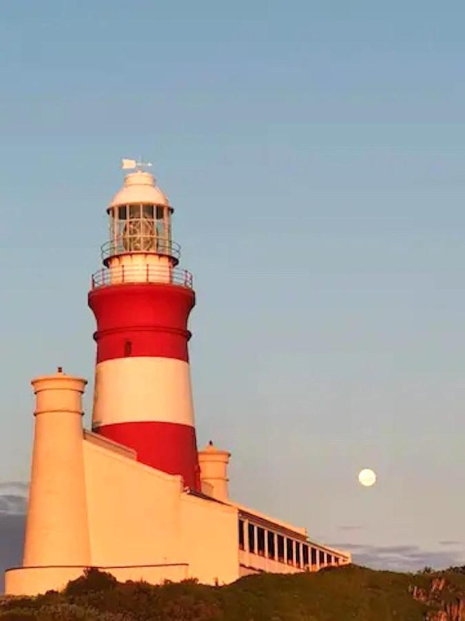 Hotel Dee'S Place Agulhas Esterno foto