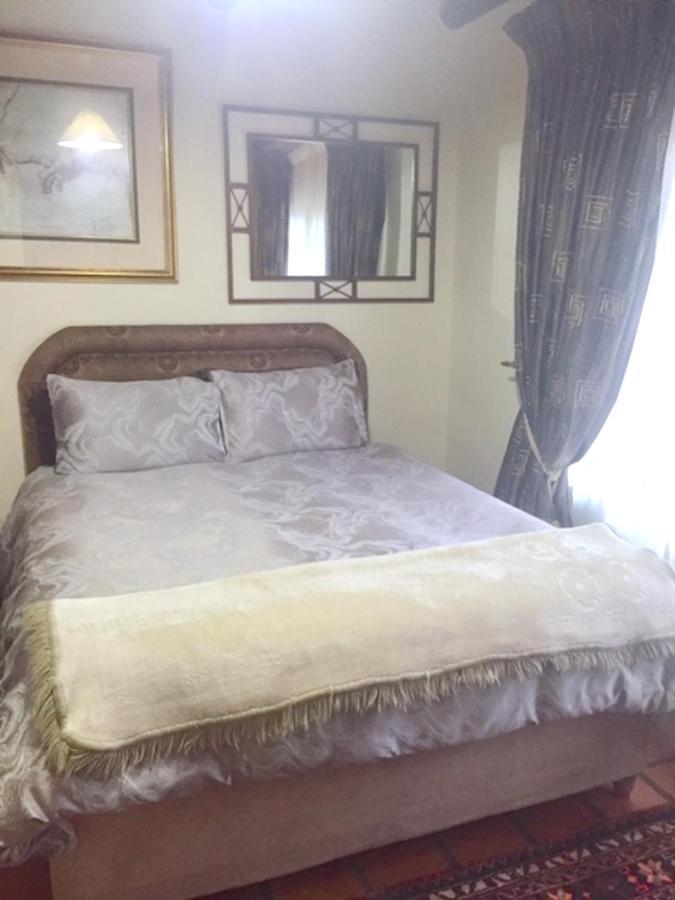 Hotel Dee'S Place Agulhas Esterno foto