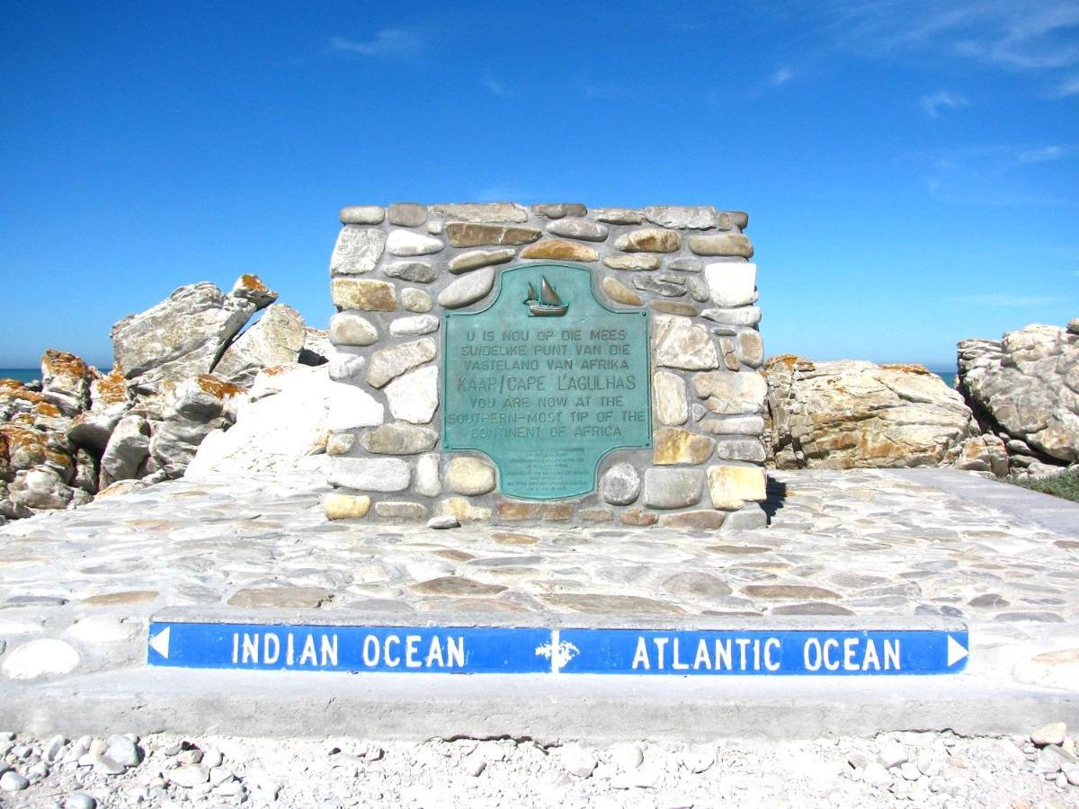 Hotel Dee'S Place Agulhas Esterno foto
