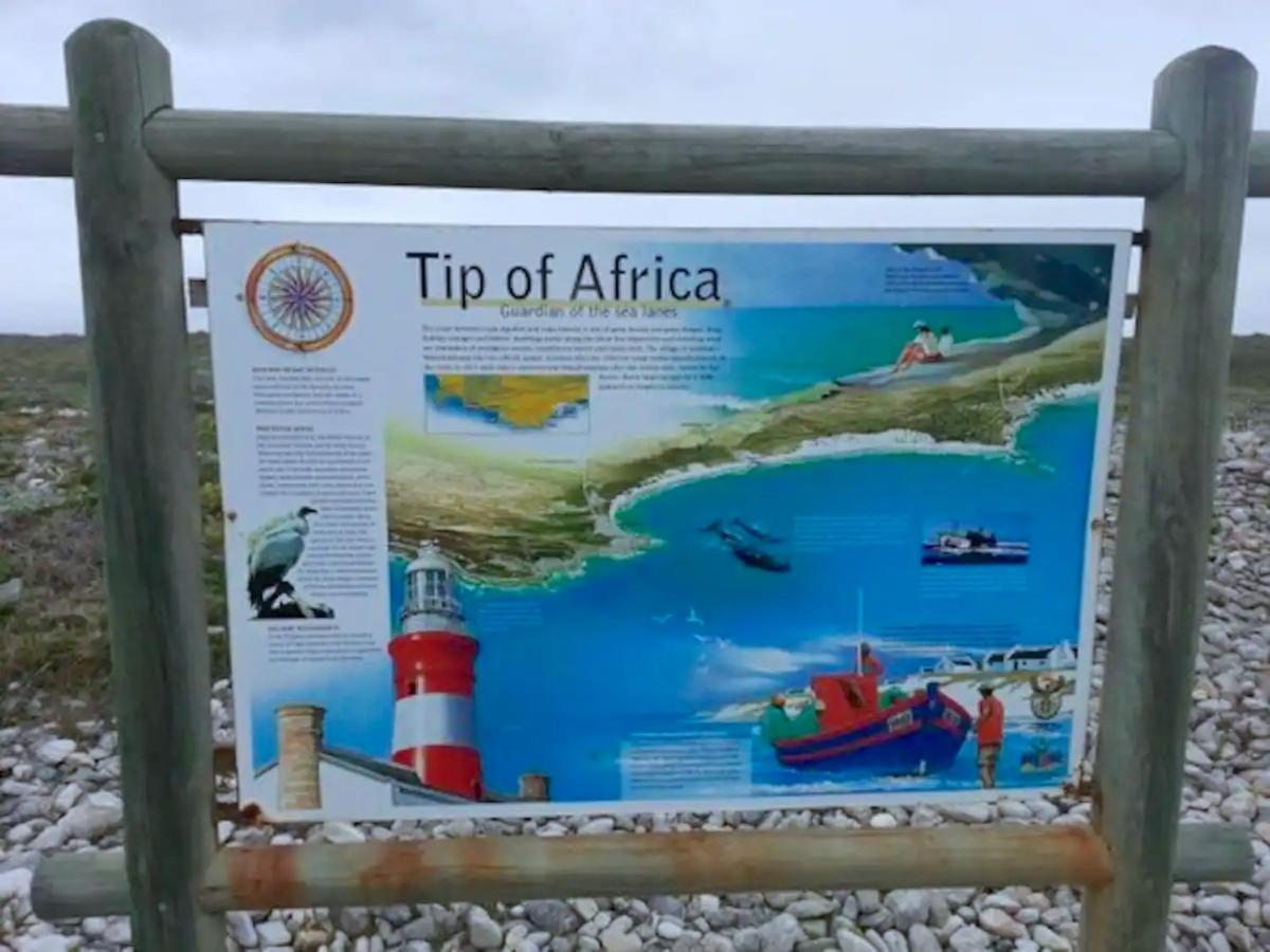 Hotel Dee'S Place Agulhas Esterno foto